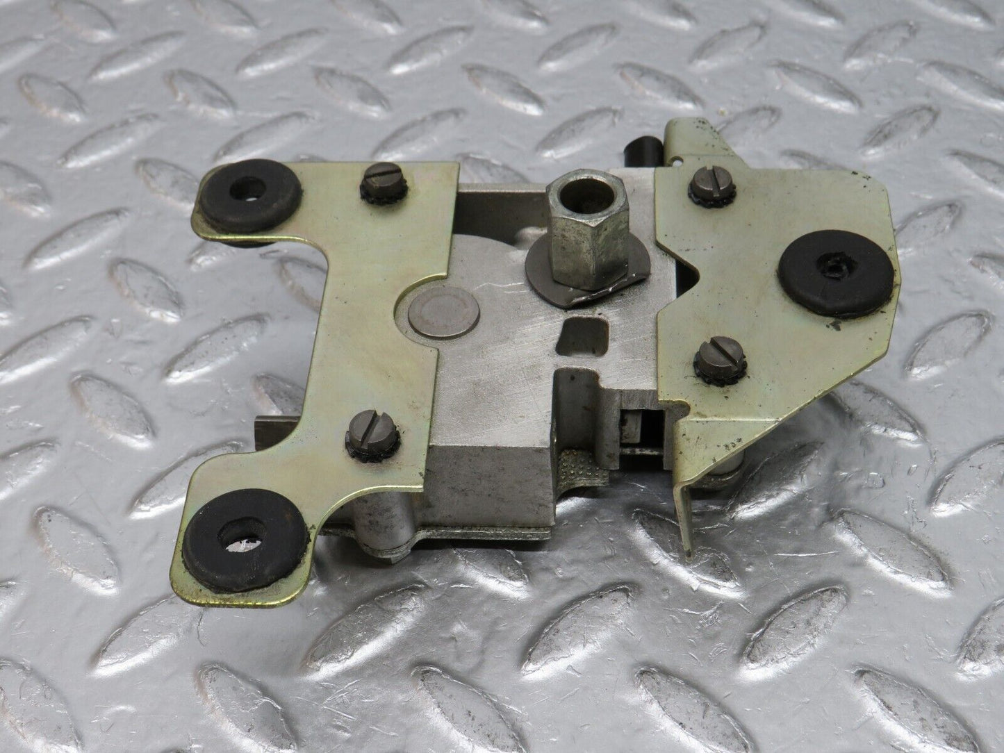 32253 Mercedes-Benz C107 350SLC Coupe Power Sunroof Mechanism