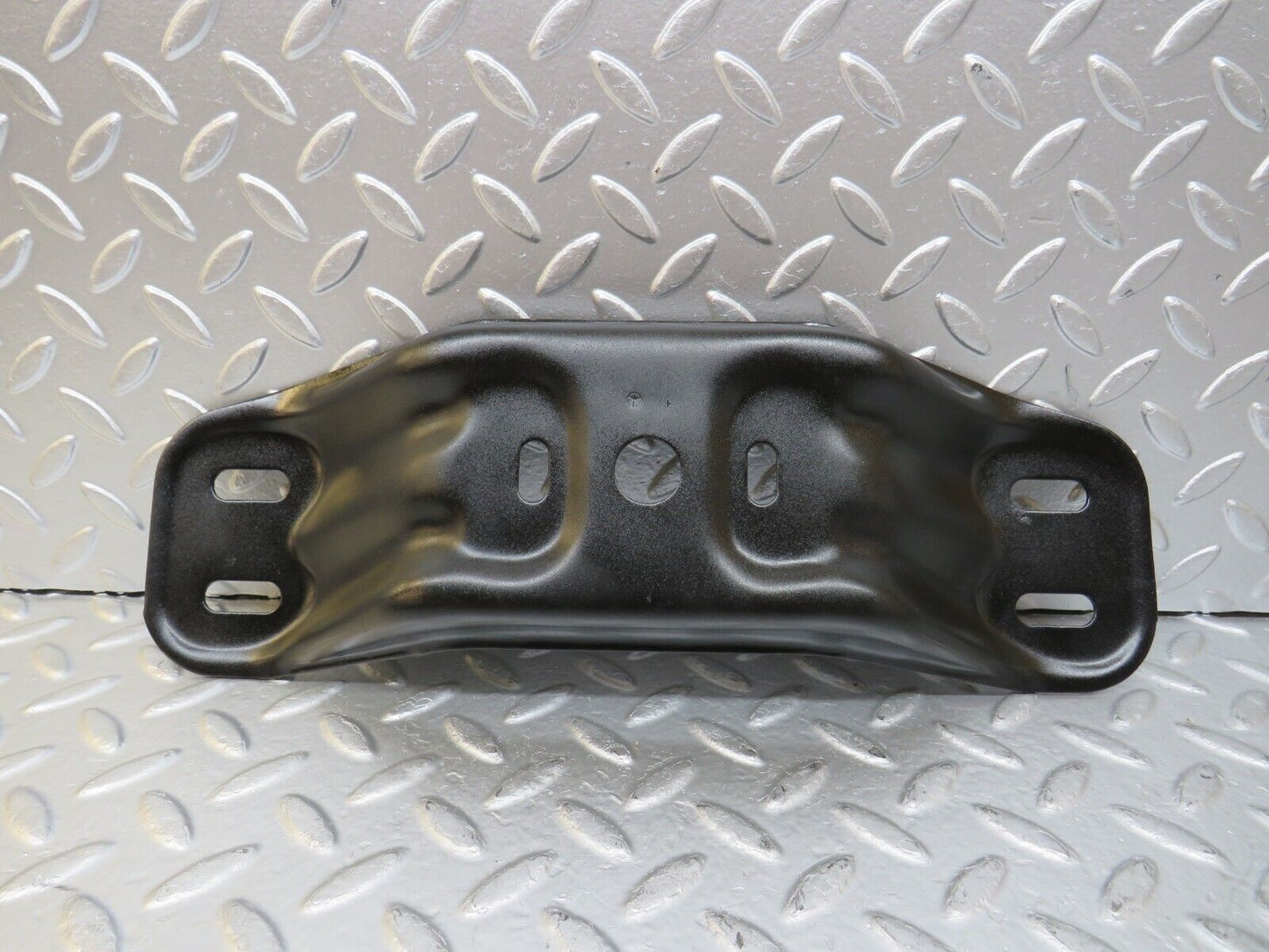 25723 Mercedes-Benz W124 280E Gearbox Mount Bracket Holder