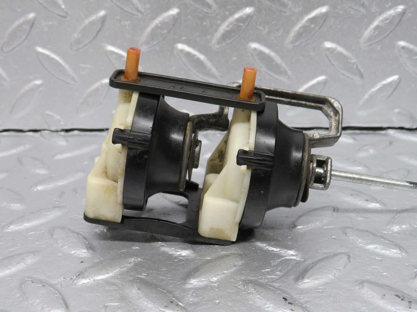 39999 Mercedes-Benz R107 350SL Seat Vacuum Actuator