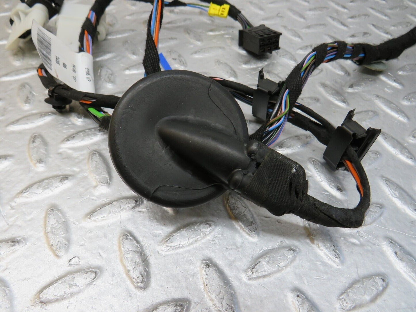 35216 Mercedes-Benz W221 Front Left Door Wire Harness 2214401213