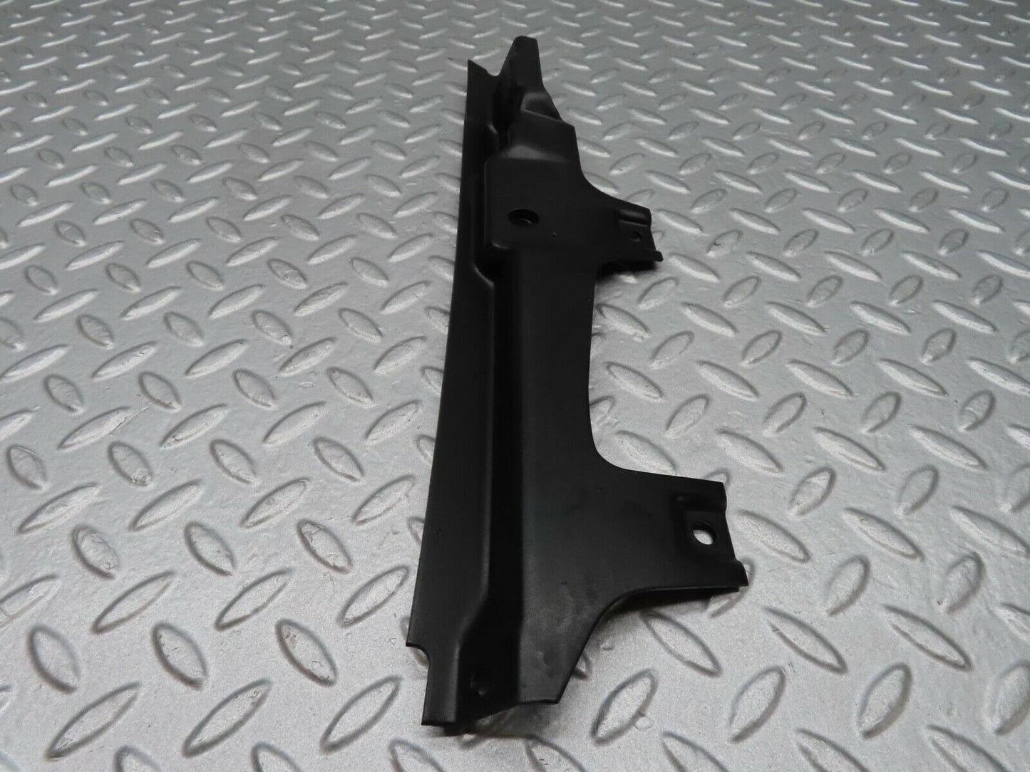 14056 Mercedes-Benz C107 280SLC Rear Left Inner Window Seal Holder Bracket