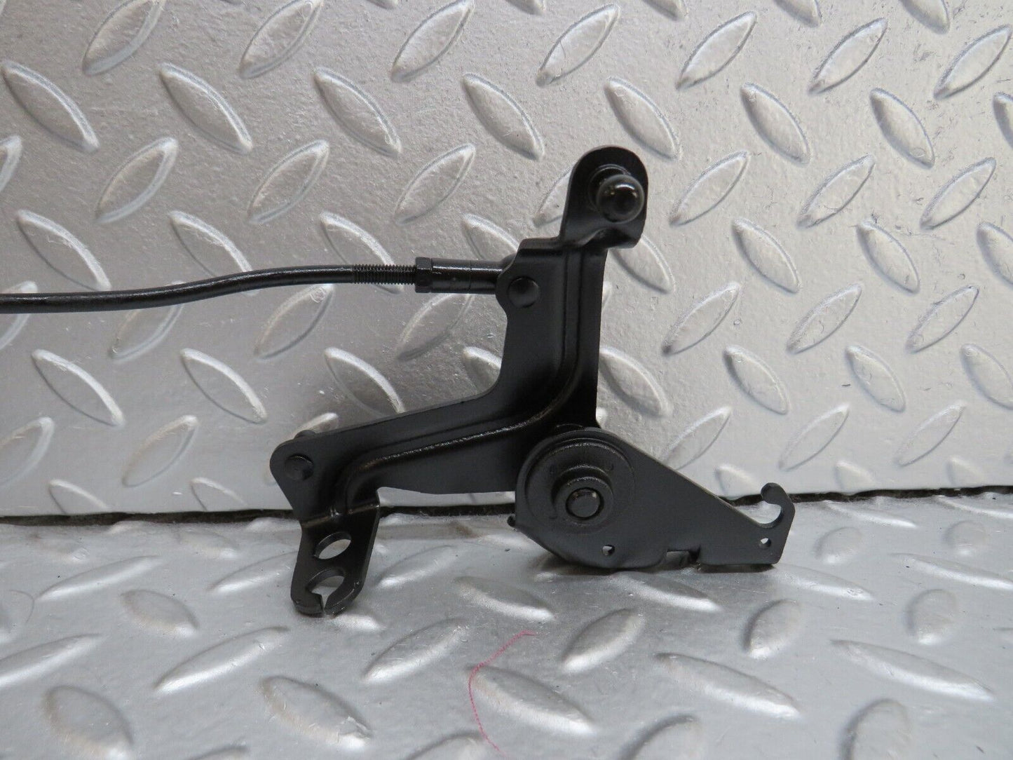 35934 Mercedes-Benz 240D OM616.912 Throttle Linkage