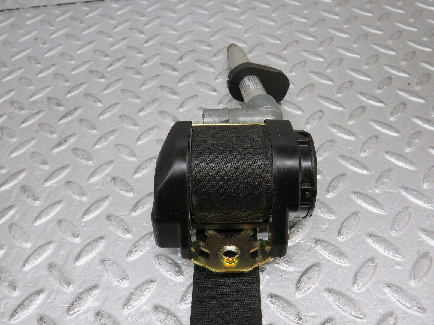 29605 Mercedes-Benz W124 230E Front Left Seat Belt With Buckle 2018607185