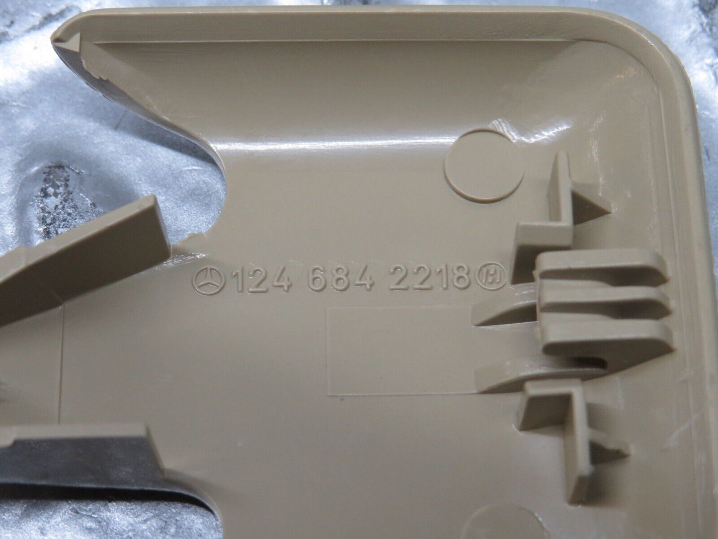 29546 Mercedes-Benz W124 230E Front Seat Rail Trim Cover Beige 1246842118