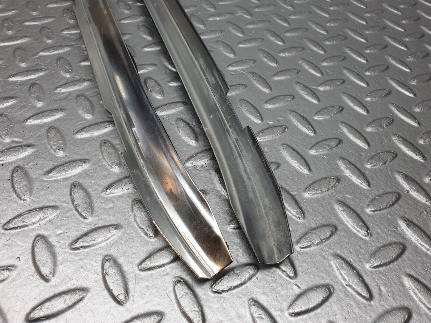 41057 Mercedes-Benz W126 300SE A Pillar Chrome Moulding Trim Pair