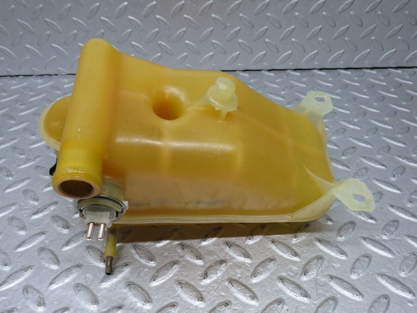 36467 Mercedes-Benz W201 190E Coolant Reservoir Tank 1245000649 1235010015