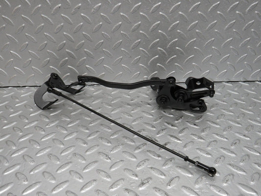 40133 Mercedes-Benz R107 350SL Coupe Throttle Linkage