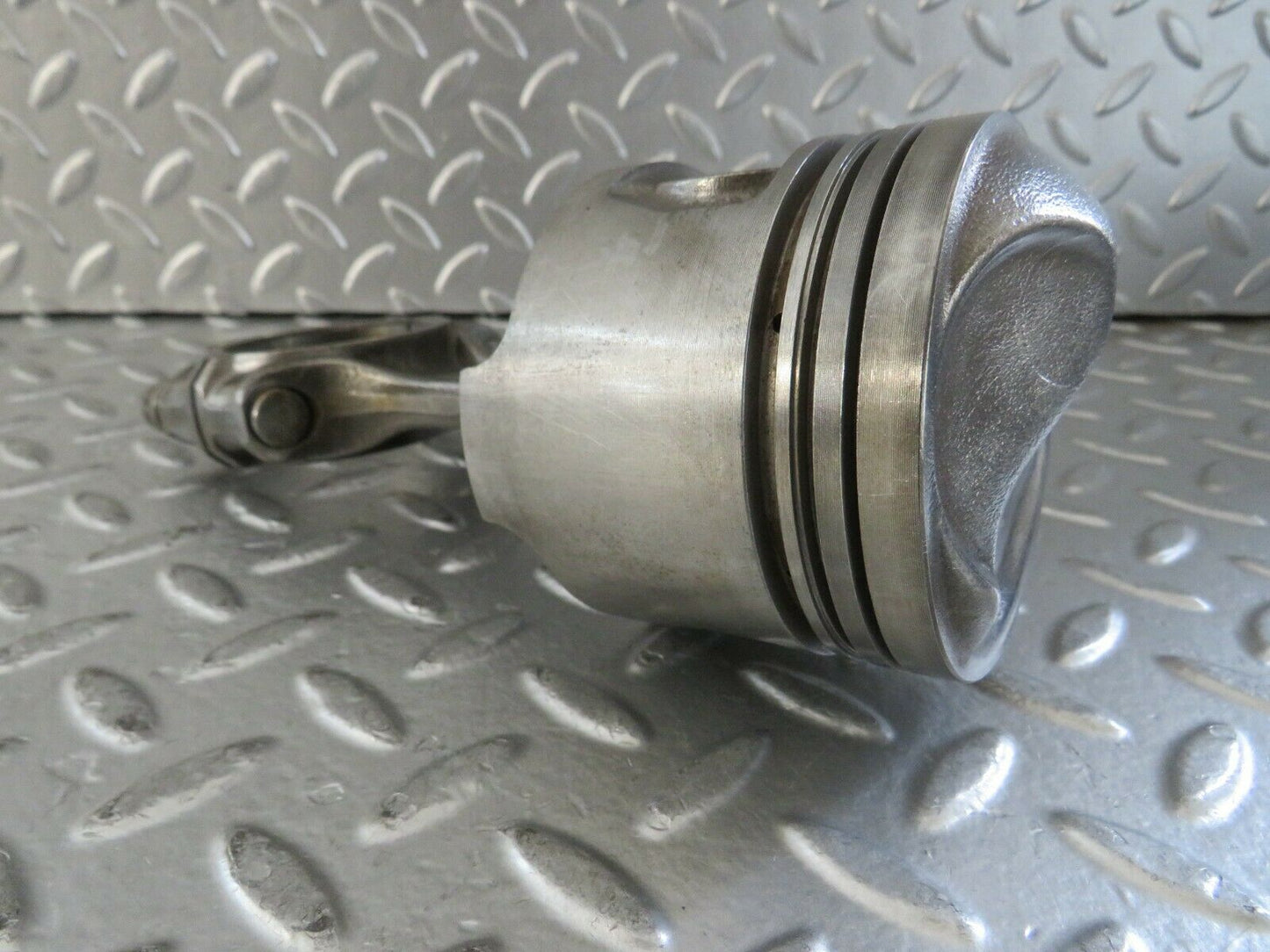 23579 Mercedes-Benz W114 280E Piston With Connecting Rod 86.00 mm