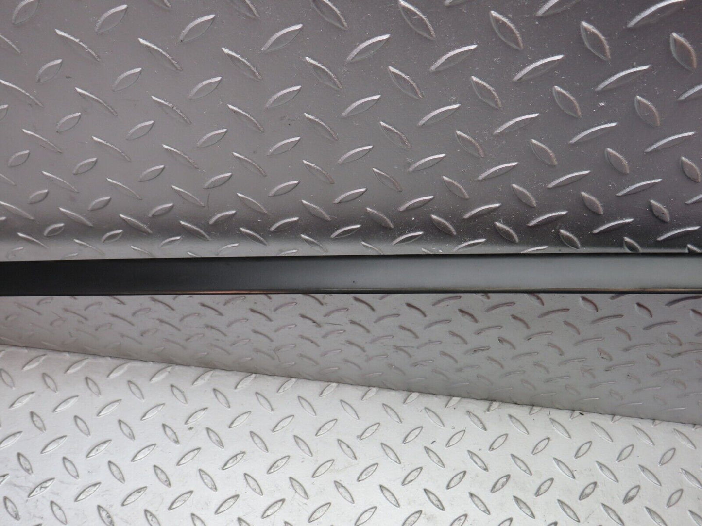 31883 Mercedes-Benz W201 190LE Right Side Roof Trim Moulding 2016980698