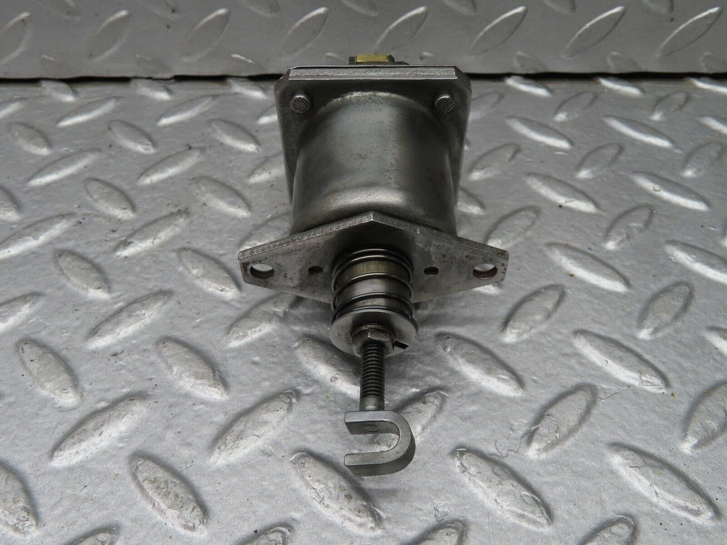 18241 Mercedes-Benz W111 220SE Coupe Fuel Injection Pump Relay