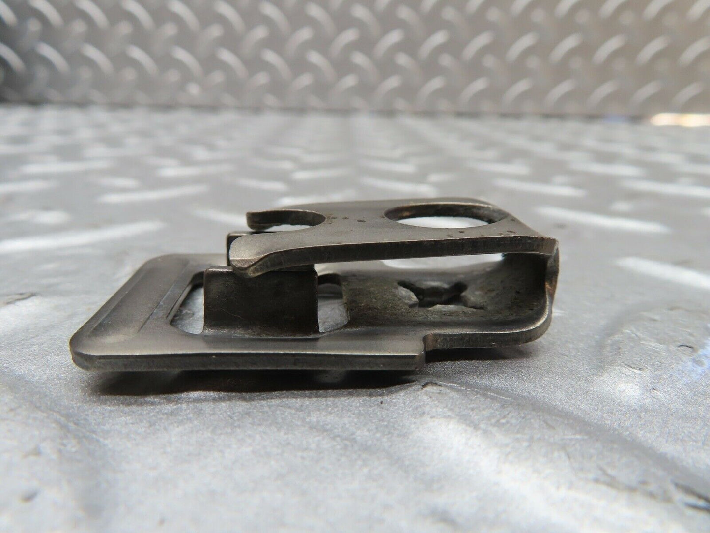 20056 Mercedes-Benz R129 300SL Coupe Fuel Injector Bracket