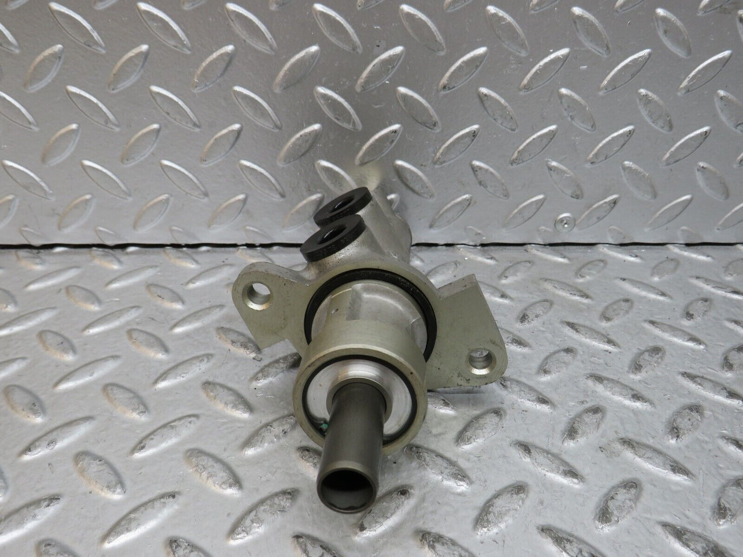29047 Mercedes-Benz C124 320CE Coupe Brake Master Cylinder Lucas