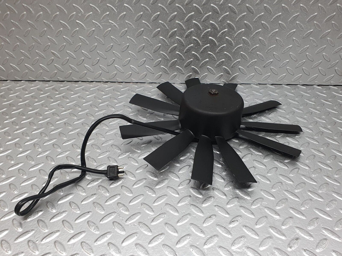 43808 Mercedes-Benz C126 380SEC Coupe Radiator Cooling Fan Bosch