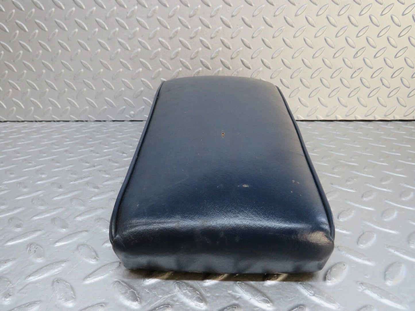 37595 Mercedes-Benz W109 300SEL Centre Armrest Blue