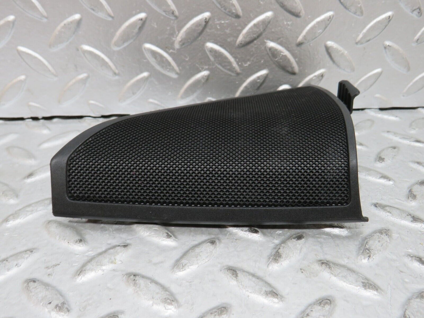 29092 Mercedes-Benz C124 320CE Coupe Front Left Door Speaker Cover 2047203948