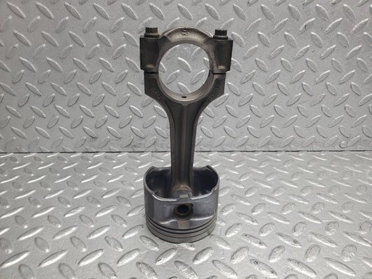 W124 Wagon piston with connecting rod used OEM