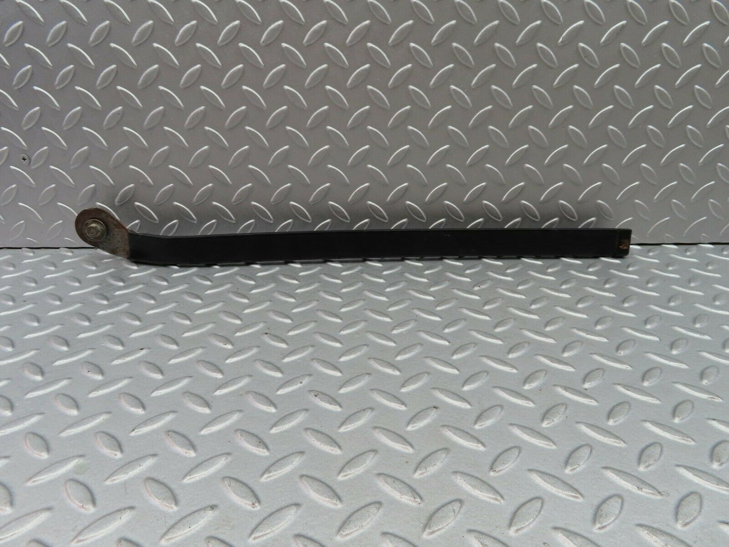6249 Mercedes-Benz W126 380SE Seat Belt Runner Left Side