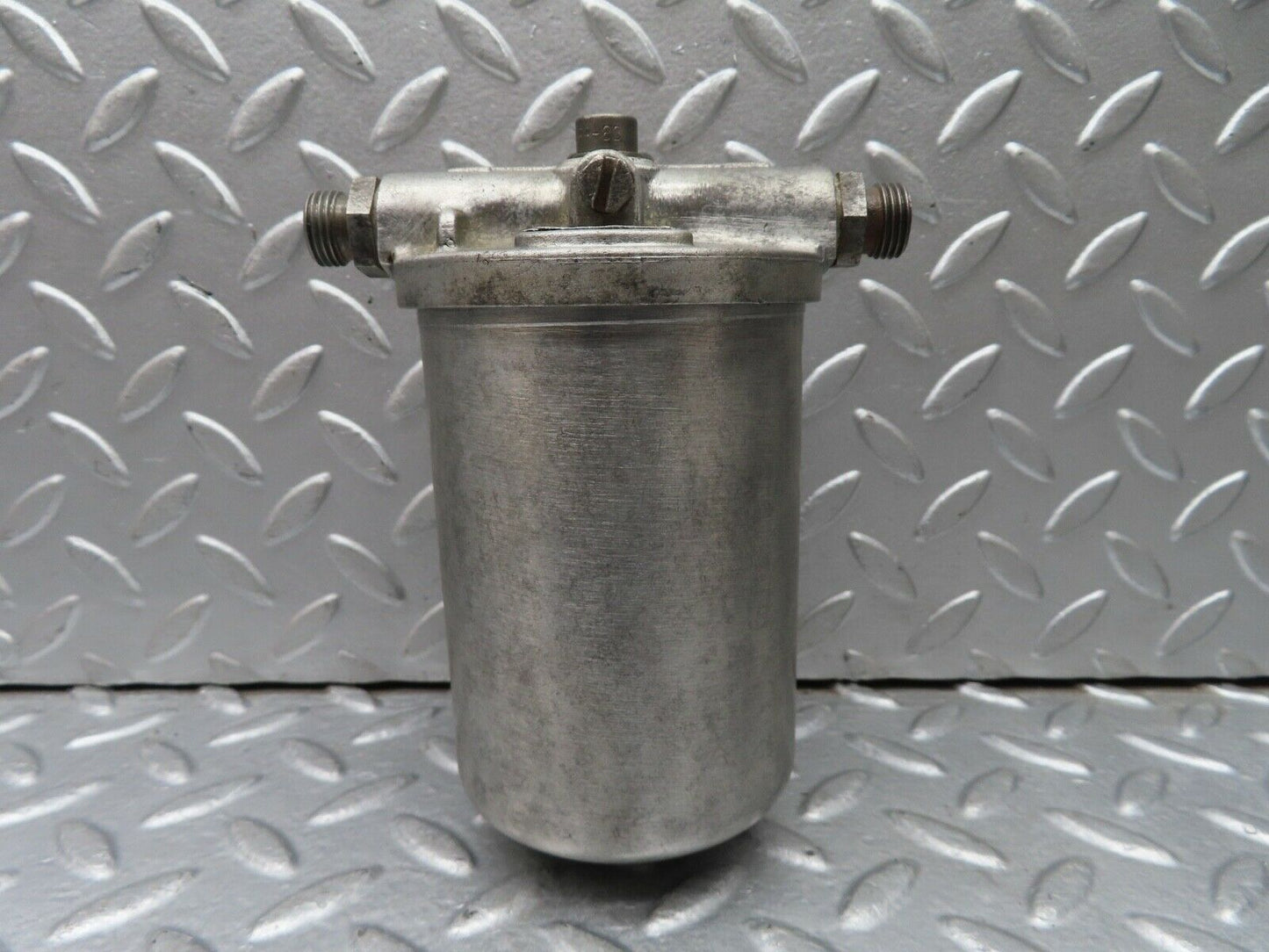 18289 Mercedes-Benz W111 220SE Coupe Fuel Filter Housing