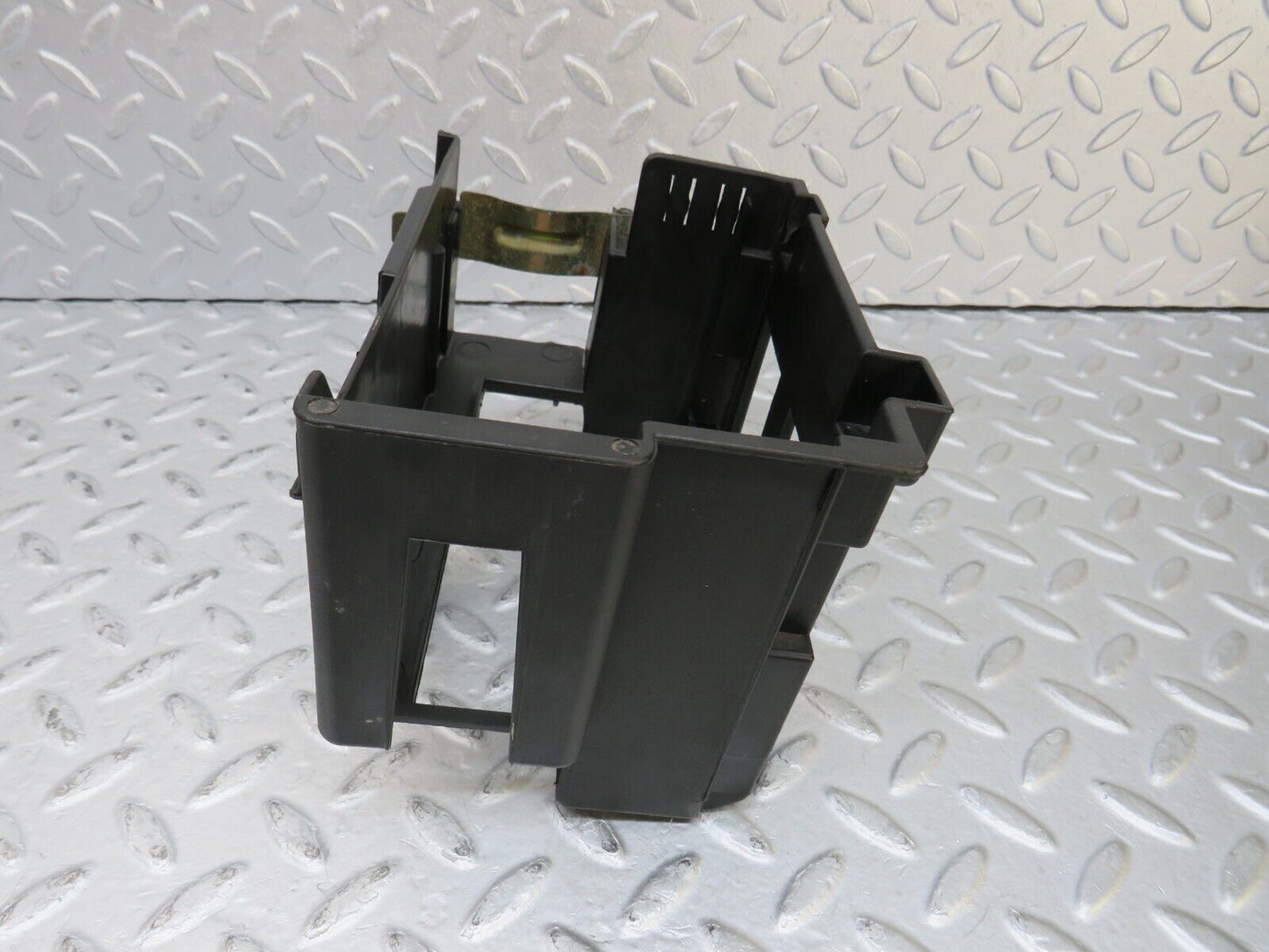 36474 Mercedes-Benz W201 190E 2.0L ECU Bracket 2015461743