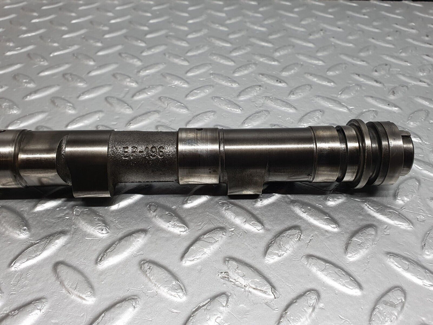 43079 Mercedes-Benz W123 230E Camshaft