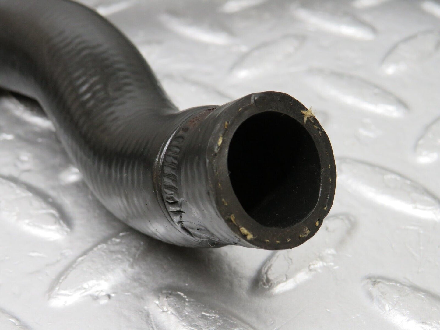 34089 Mercedes-Benz W124 260E Water Cooling Hose Pipe 1248325894