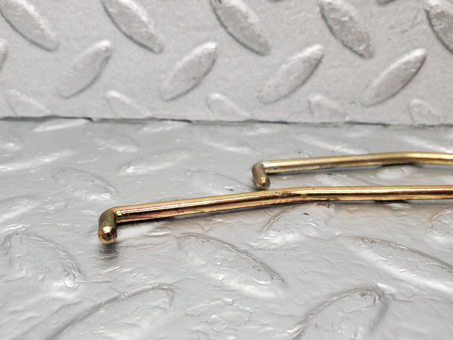 46152 Mercedes-Benz W124 Front Door Lock Knob Pair
