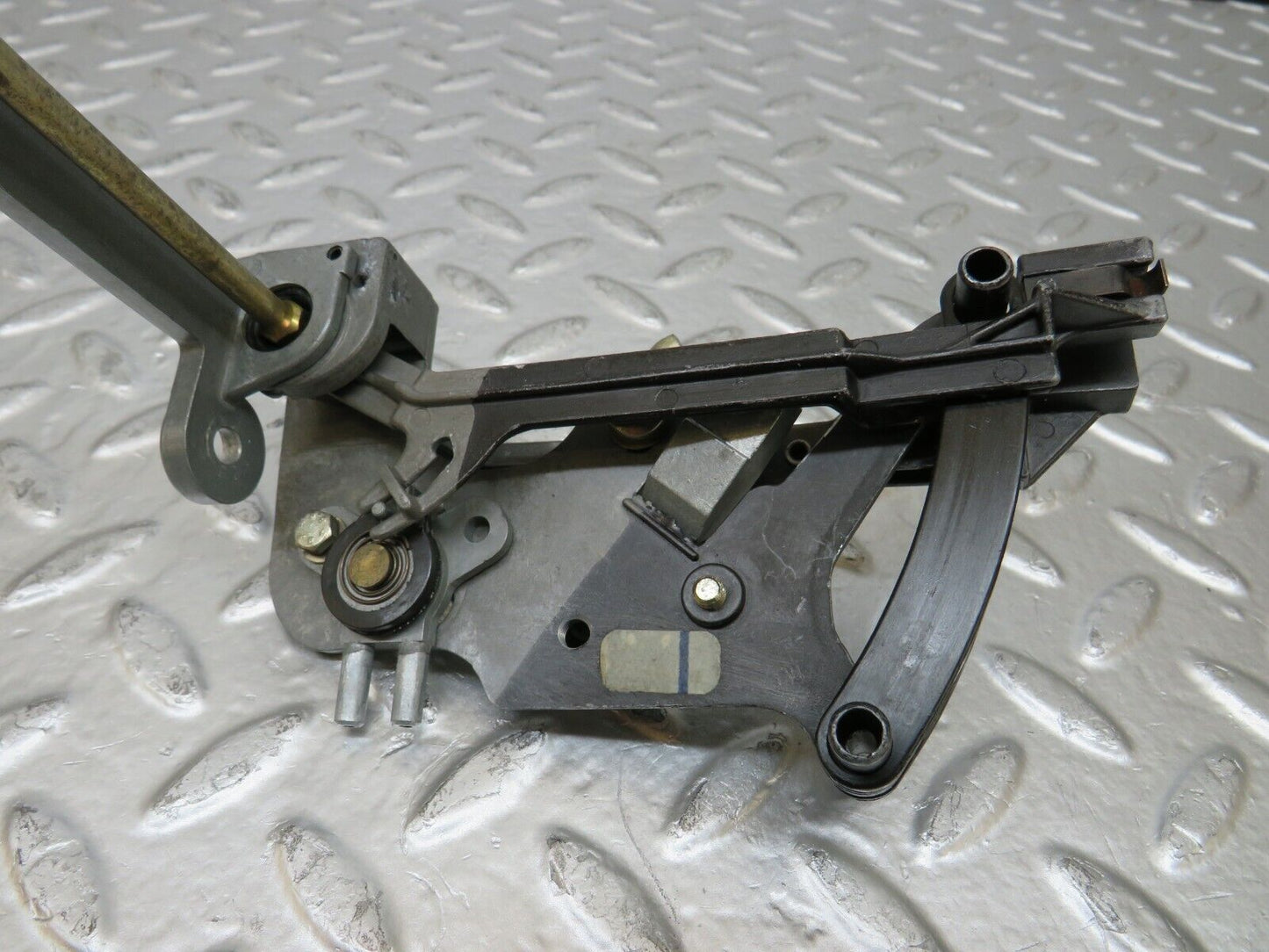 25099 Mercedes-Benz R107 C107 Heater Control Mechanism