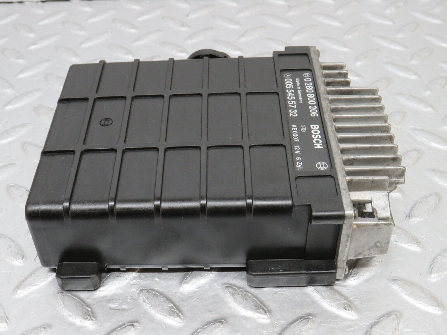32739 Mercedes-Benz W124 Engine Control Unit Bosch 0280800206 0055455732