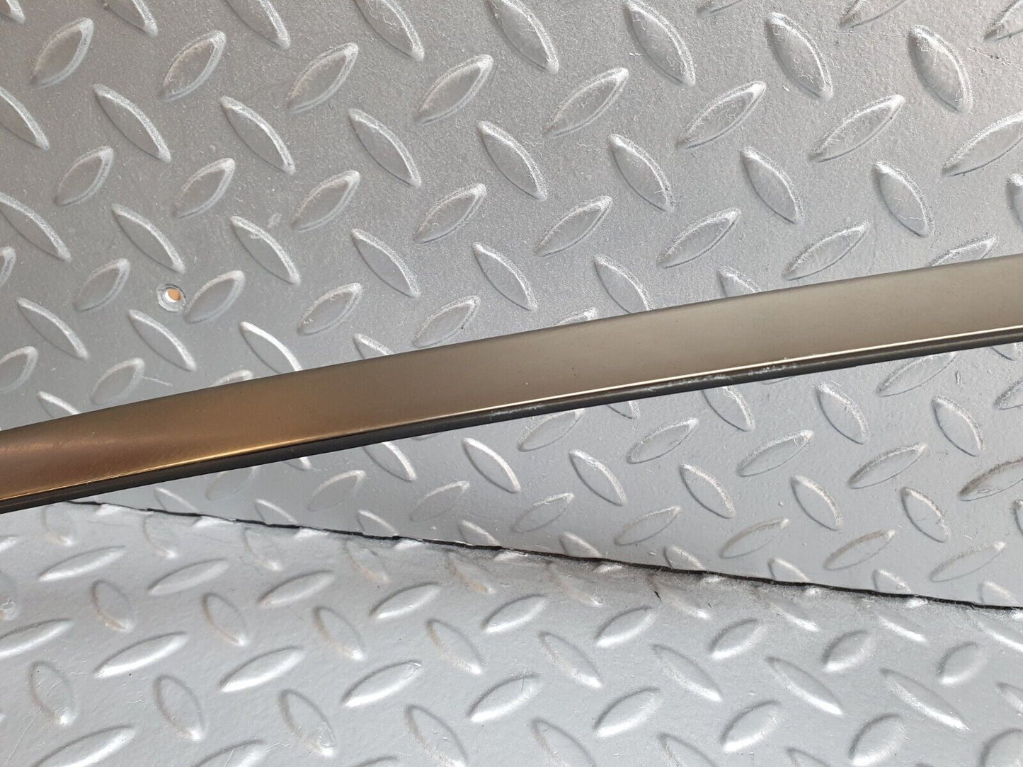 42112 Mercedes-Benz W202 C200 Roof Trim Right Side
