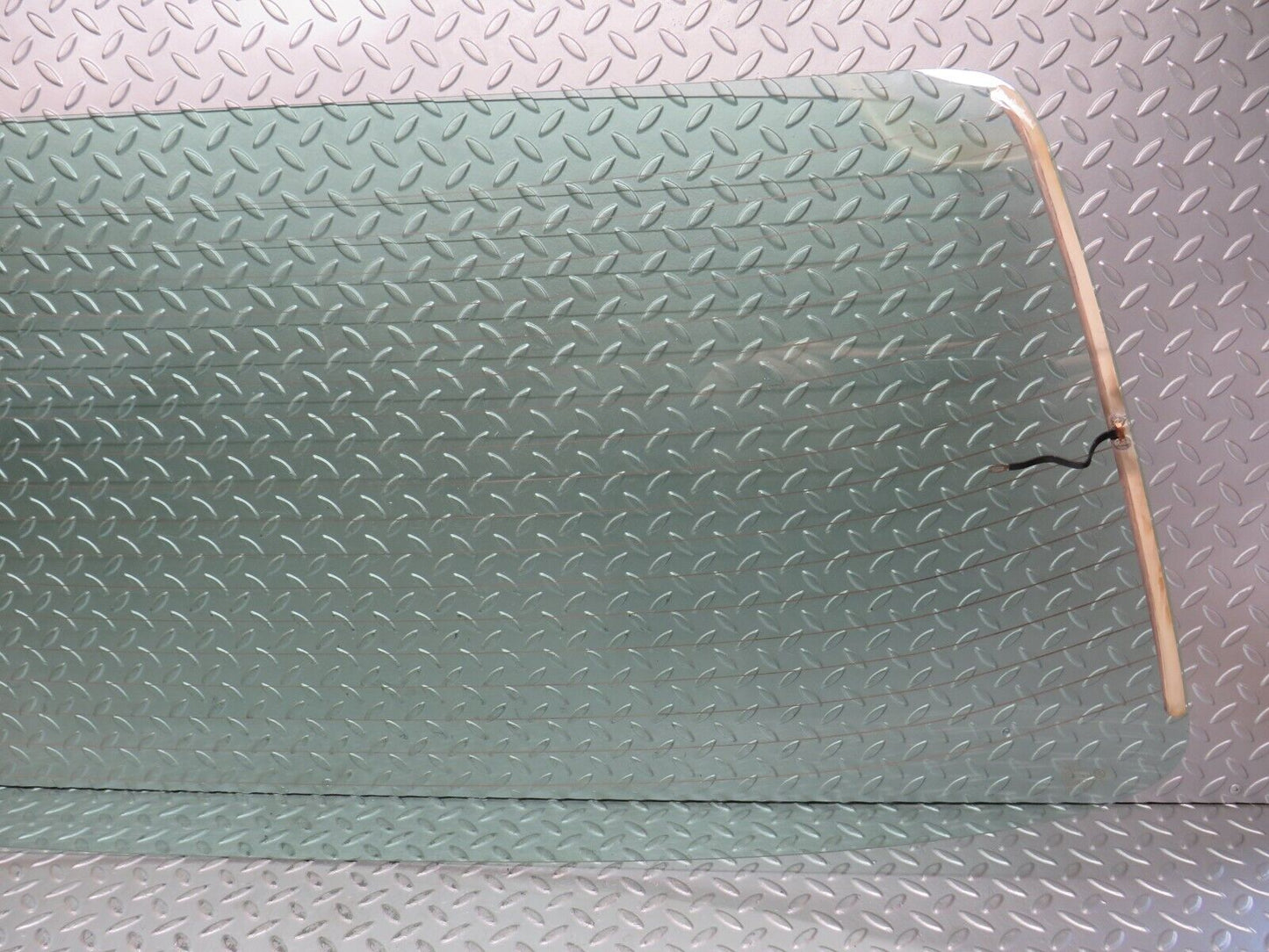 28593 Mercedes-Benz W123 230E Rear Heated Windscreen Glass
