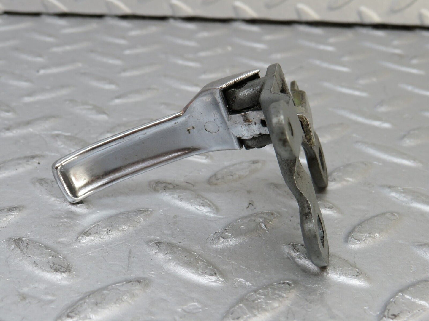 35690 Mercedes-Benz W108 Front Left Interior Door Handle 1157660319