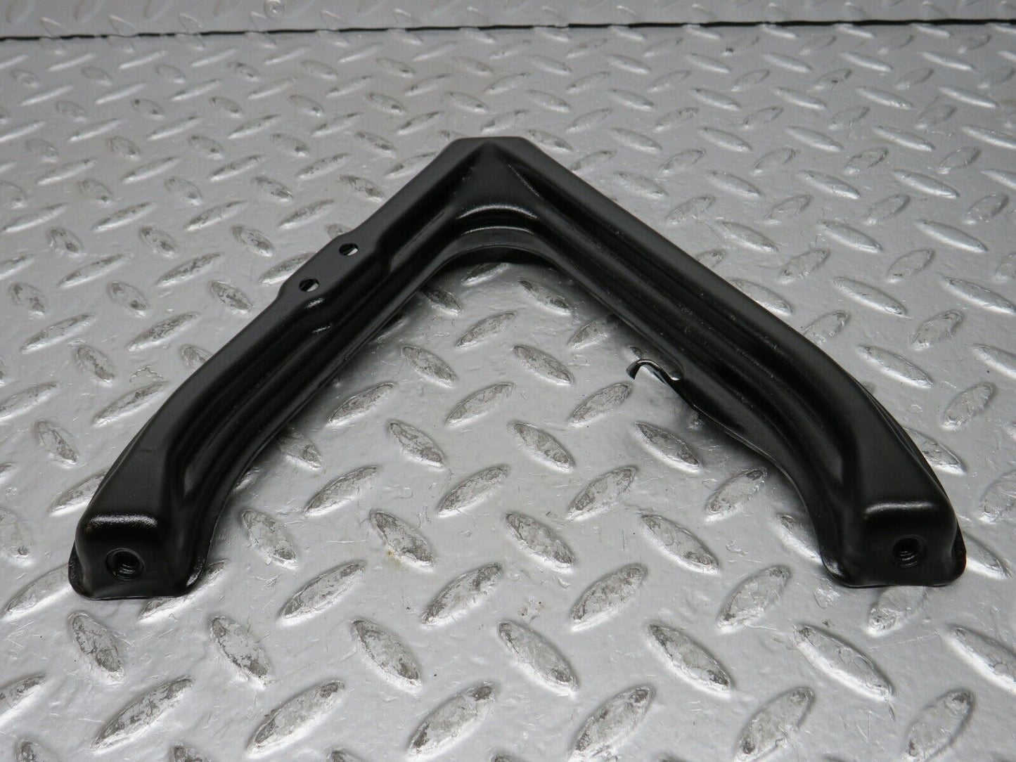 31990 Mercedes-Benz W123 230E Air Intake Manifold Bracket