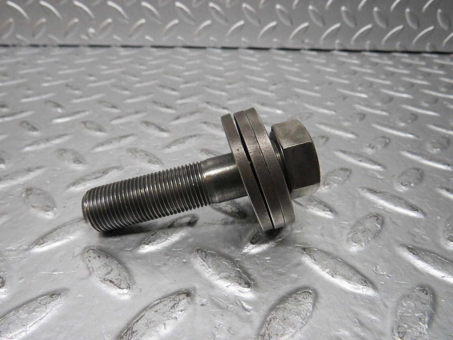 29885 Mercedes-Benz W123 230E Crankshaft Bolt