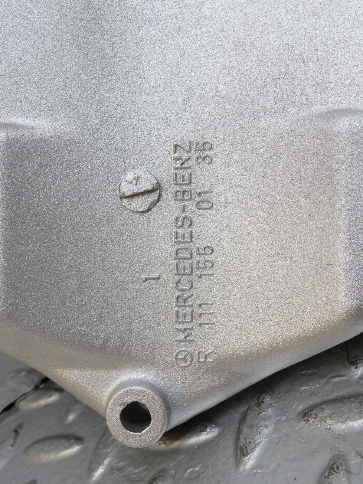 26680 Mercedes-Benz C124 220CE Coupe AC Compressor Support Bracket 1111550135