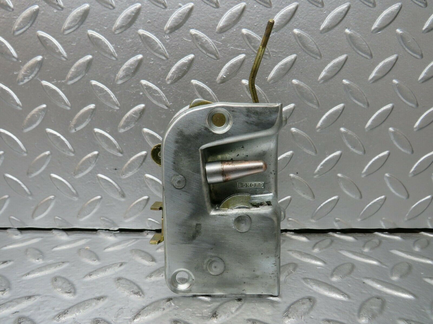 23459 Mercedes-Benz W114 280E Front Left Door Lock Mechanism