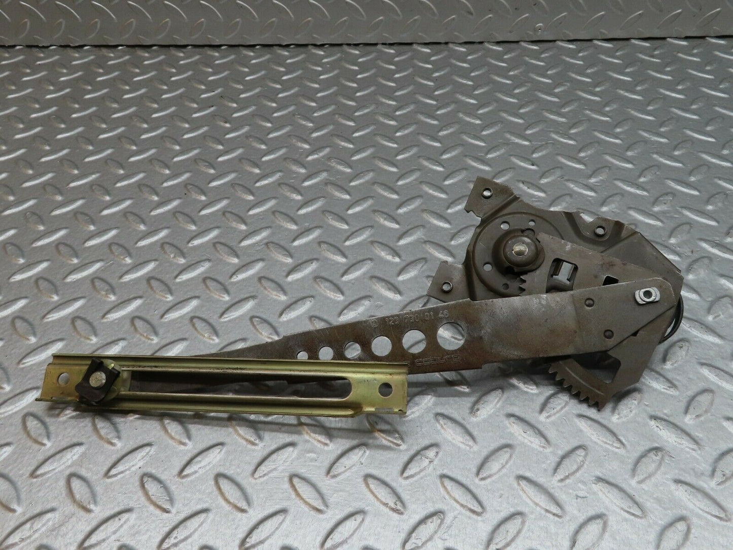 18045 Mercedes-Benz W123 200 Rear Left Manual Window Regulator 1237300146