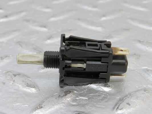 33323 Mercedes-Benz W202 C180 Door Contact Switch 2018202120