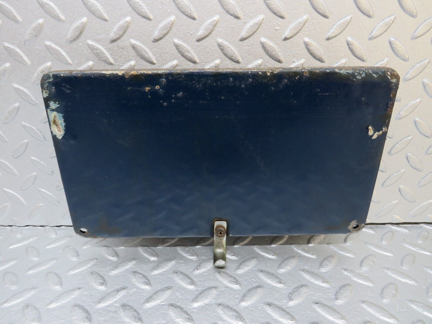 40350 Mercedes-Benz W110 230 Fuel Tank Flap Cap 0005848139