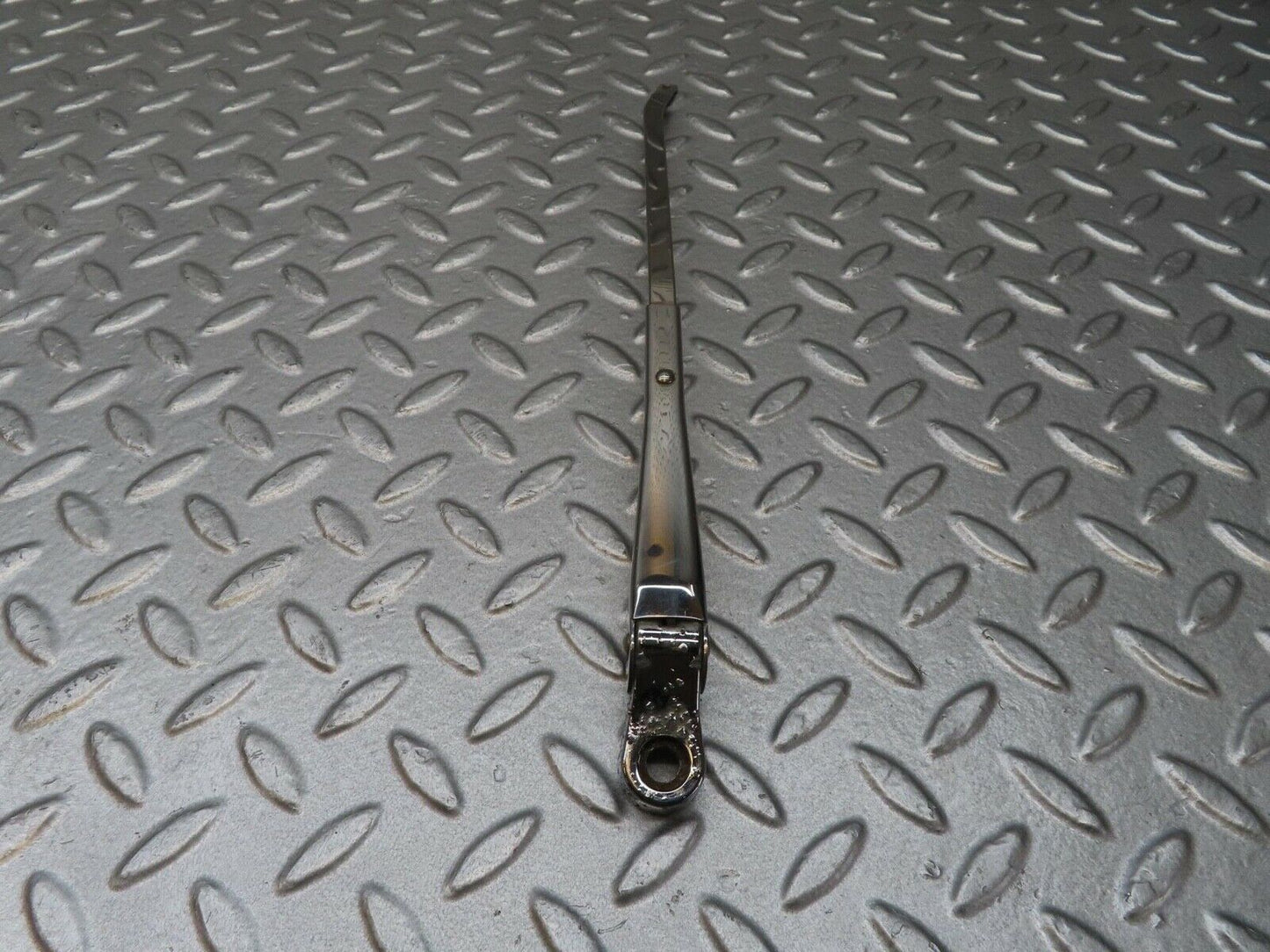 12815 Mercedes-Benz W111 Wiper Arm Right Side