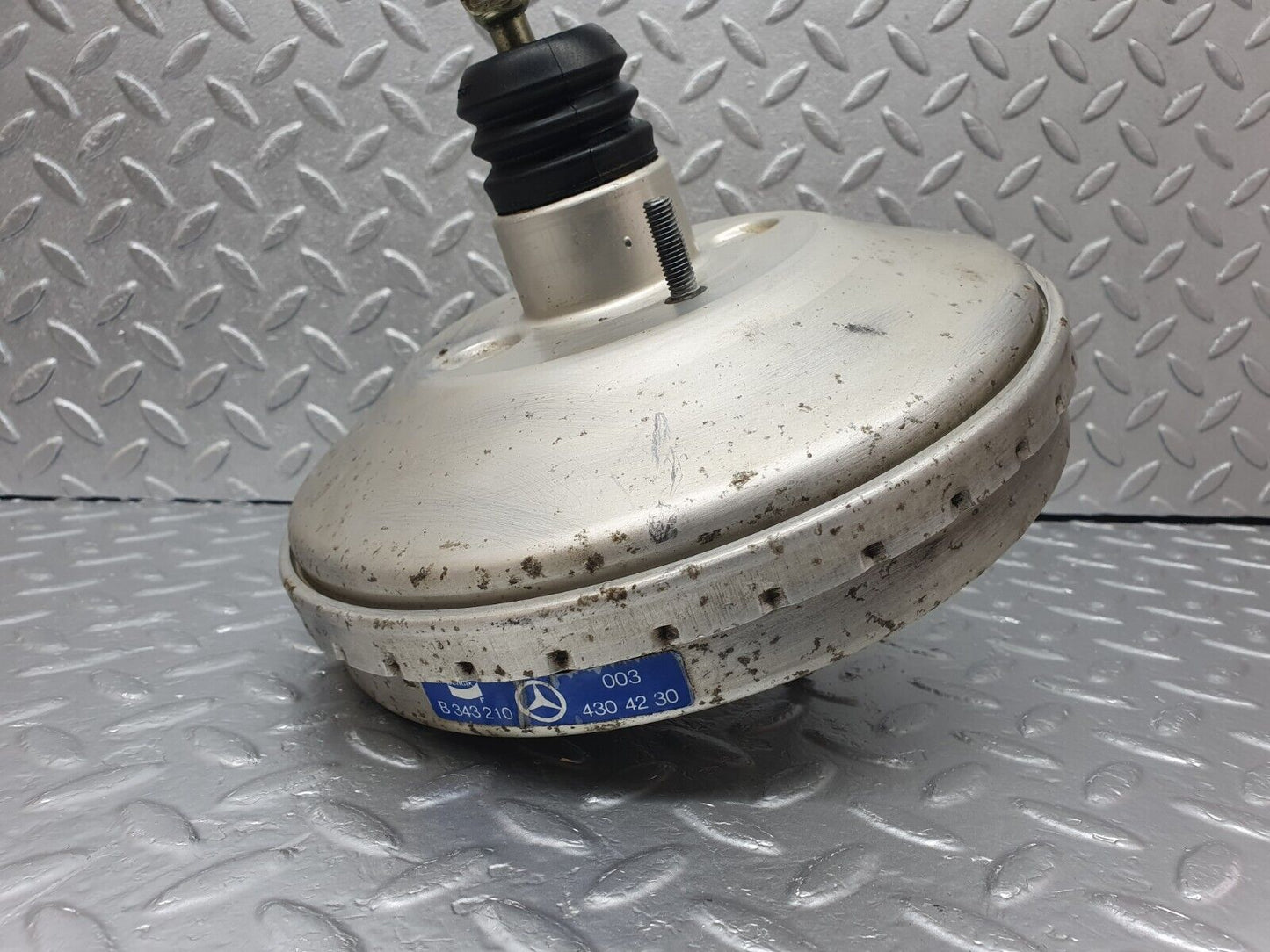 42851 Mercedes-Benz W201 190 Brake Booster Bendix 0034304230