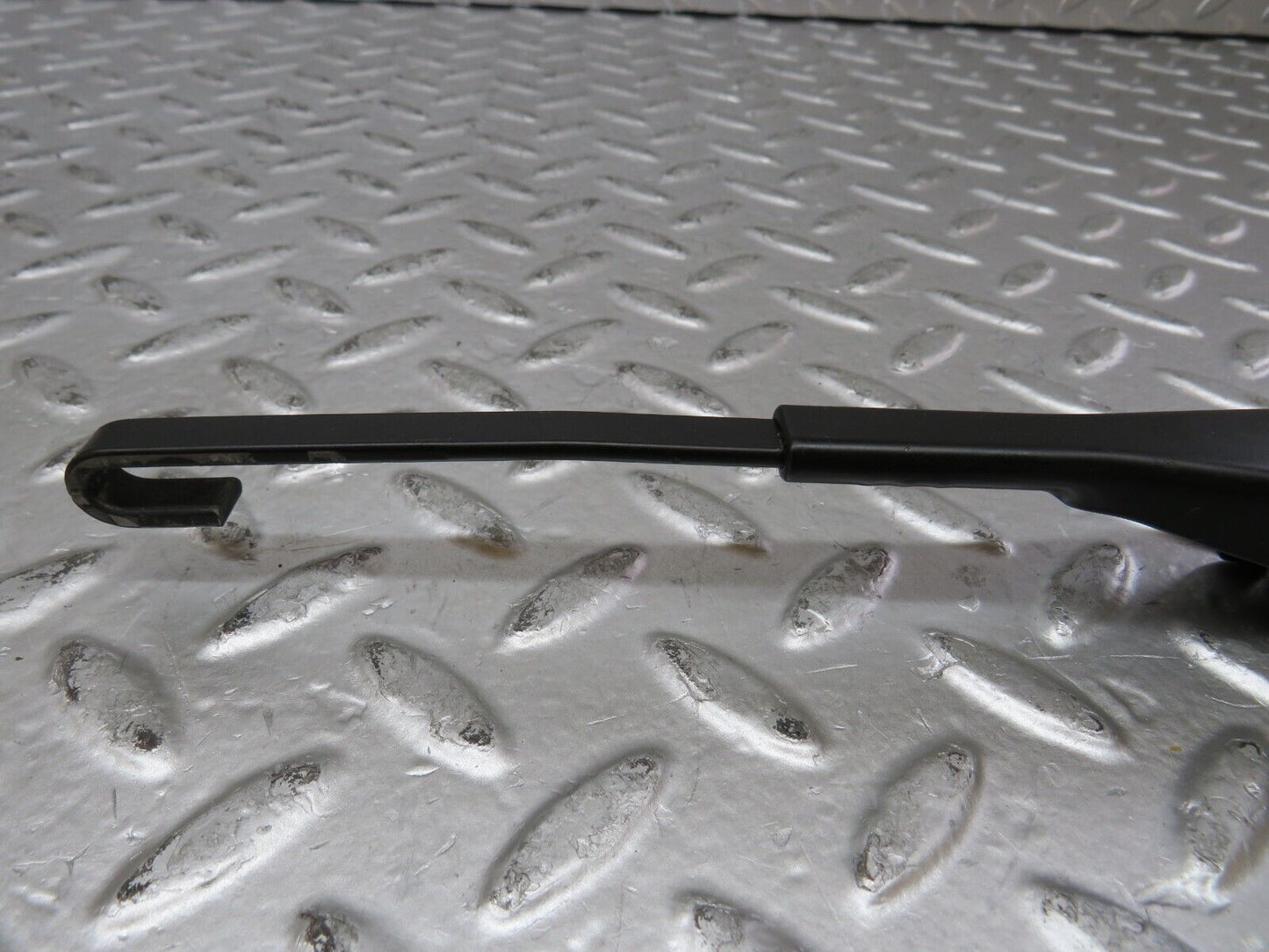26607 Mercedes-Benz C124 220CE Coupe Wiper Arm
