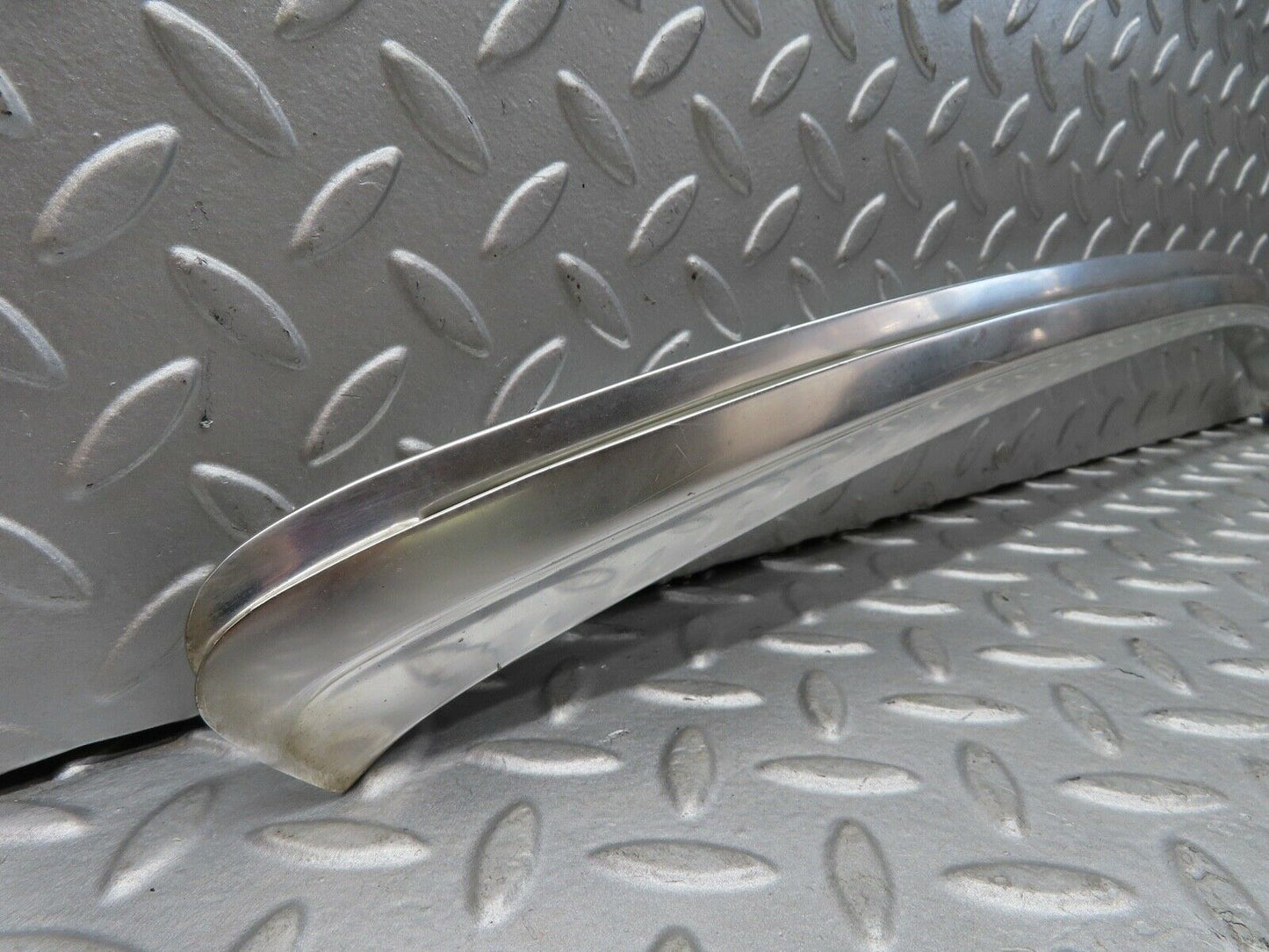 17881 Mercedes-Benz W116 450SEL Roof Chrome Moulding Trim Right Side