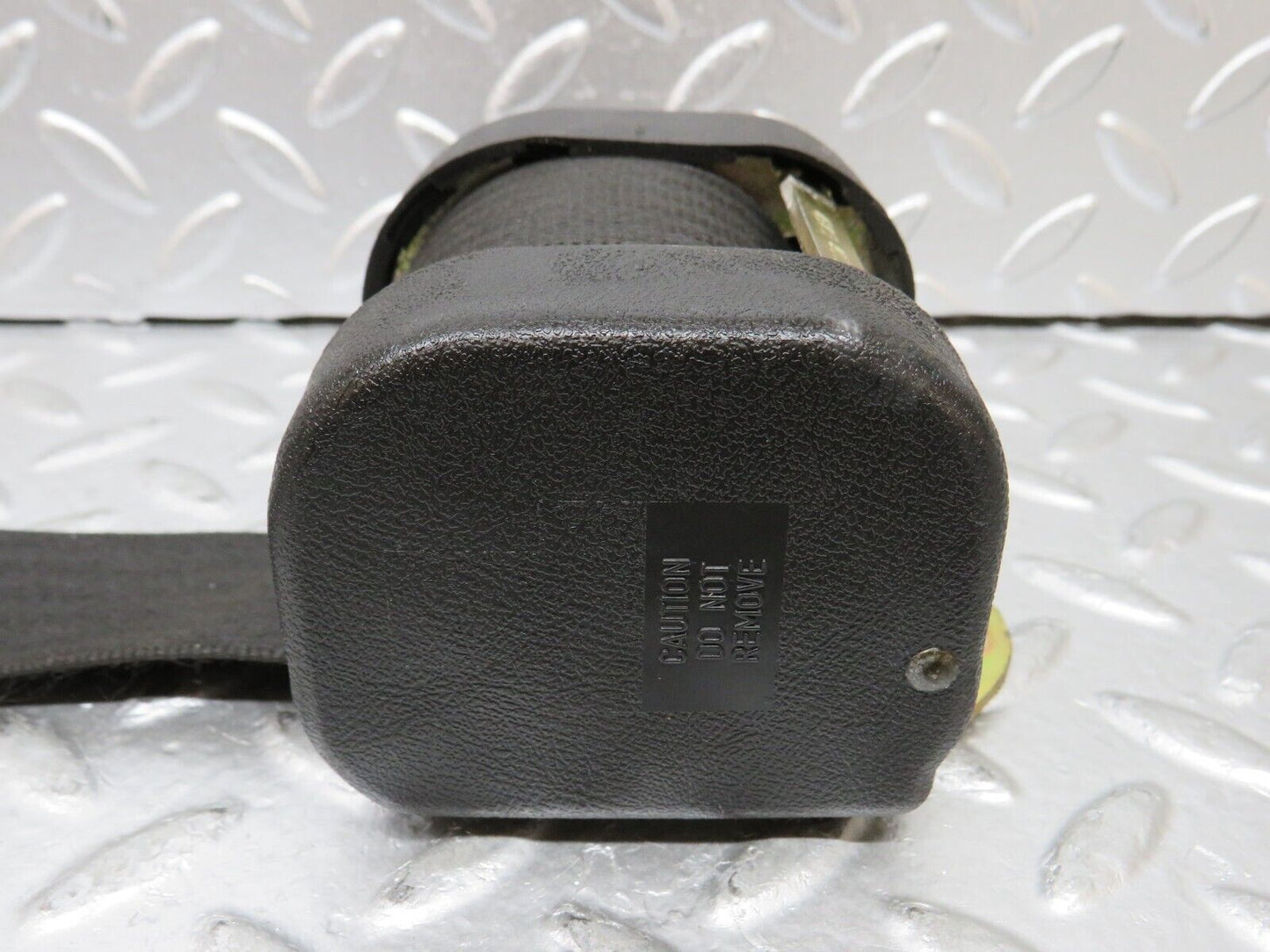26980 Mercedes-Benz W123 240D Front Left Seat Belt 1238604786