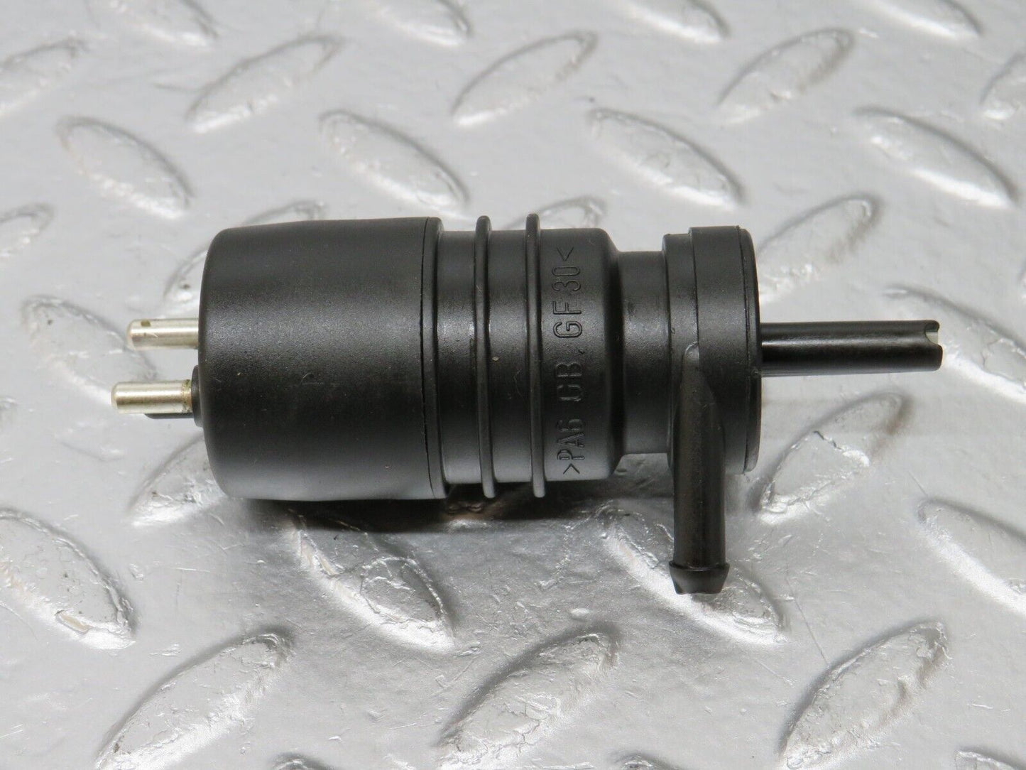 33609 Mercedes-Benz W201 190E Windscreen Washer Pump