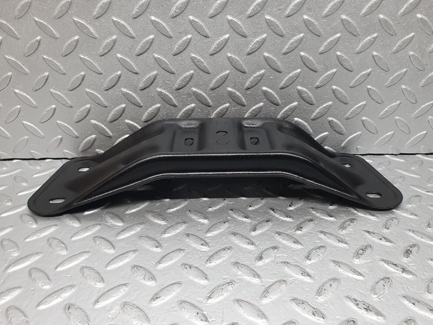 41148 Mercedes-Benz W126 300SE Gearbox Mount Bracket