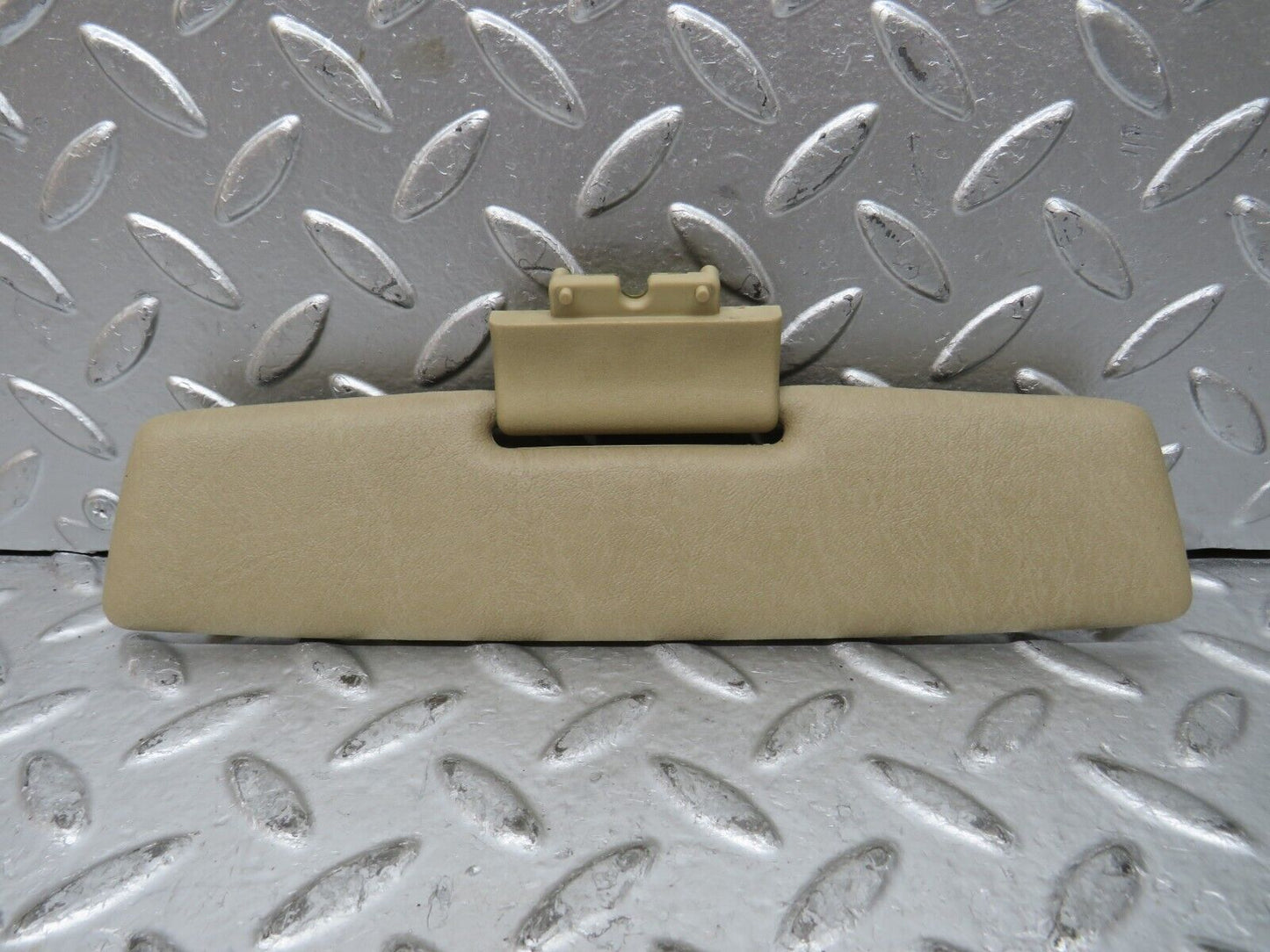 27591 Mercedes-Benz S124 300TE Wagon Middle Sun Visor Beige