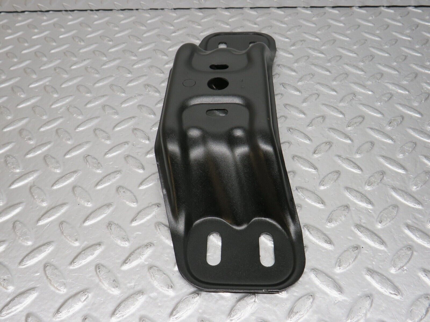 32544 Mercedes-Benz S124 300TE Wagon Gearbox Mount Bracket