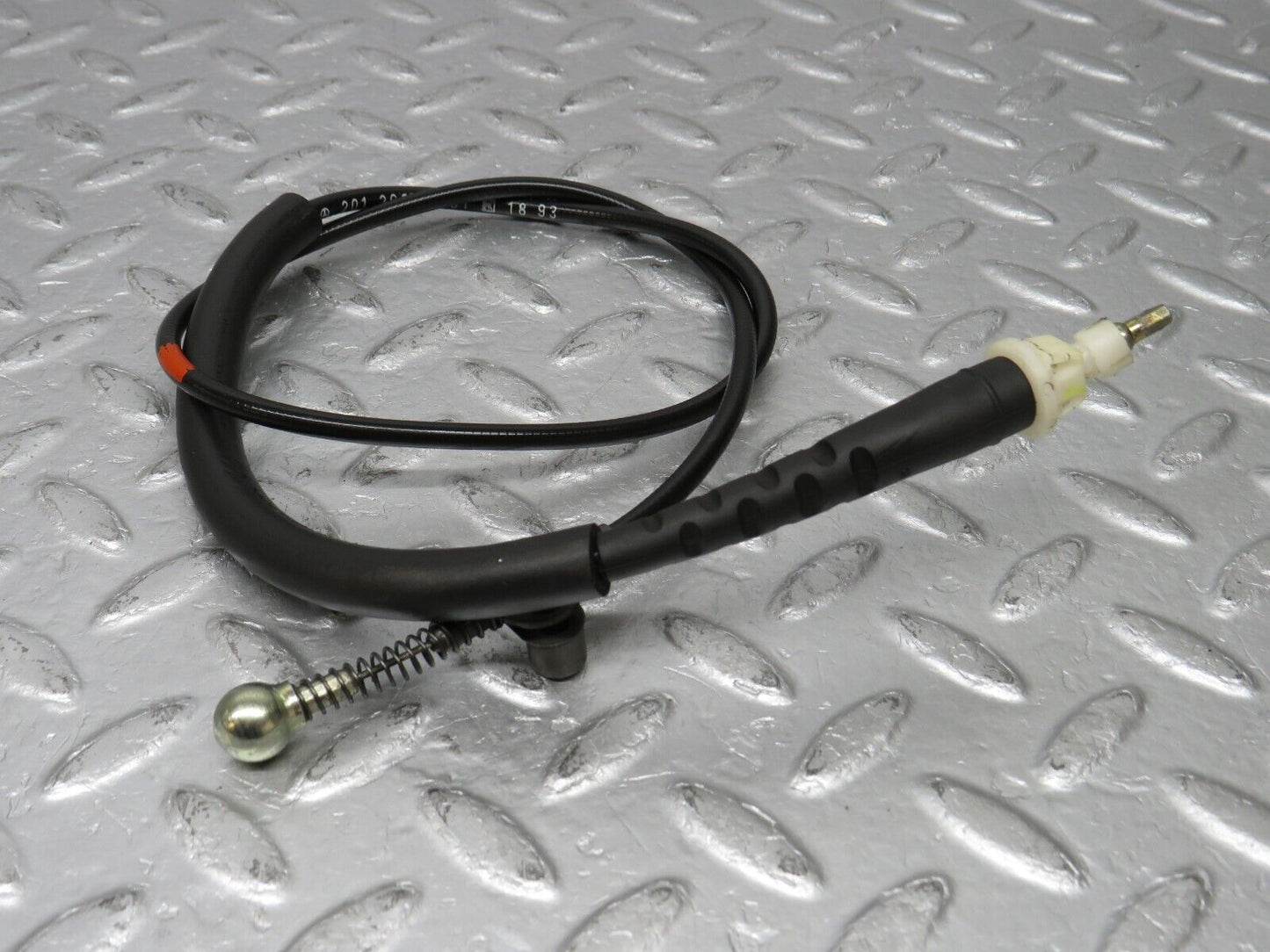 38935 Mercedes-Benz W201 190E Gearbox Cable 2012600151