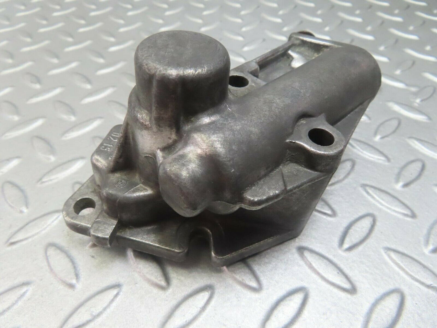 8298 Mercedes-Benz W114 Ignition Distributor Housing With Shaft 1101580215