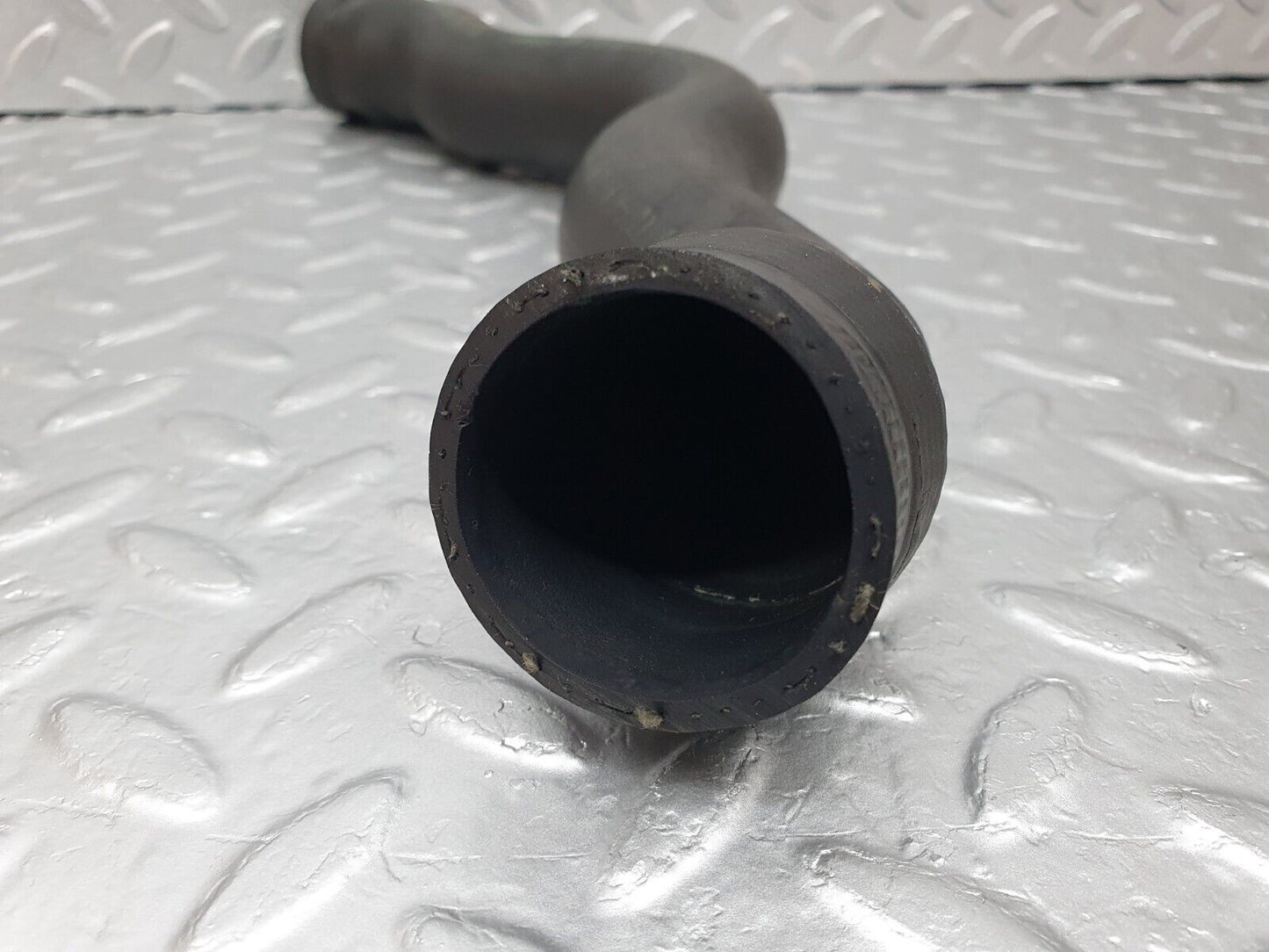 42070 Mercedes-Benz W202 C200 Upper Radiator Hose Pipe 2025012482